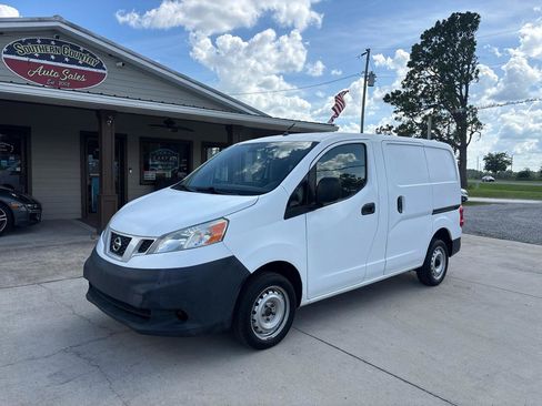 Used 2016 Nissan NV200 SV w/ Back Door Glass Package FWD image 1