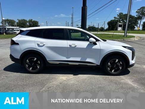 Used 2026 Kia Sportage LX FWD image 4