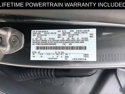 Used 2025 Ford Escape Platinum AWD/4WD image 45