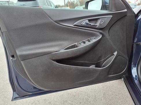 Used 2019 Chevrolet Malibu LT w/ Driver Confidence Package image 25