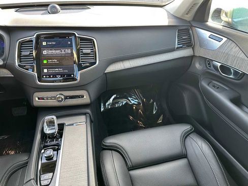 Used 2025 Volvo XC90 B6 Ultra w/ Protection Package image 27