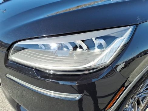 Used 2023 Lincoln Aviator AWD image 15