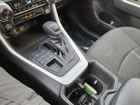 Used 2023 Toyota RAV4 XLE image 28