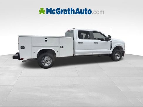 New 2026 Ford F250 XL w/ XL Chrome Package AWD/4WD image 4
