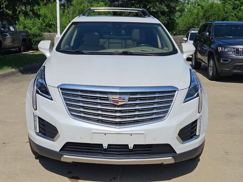 Used 2019 Cadillac XT5 Platinum image 3