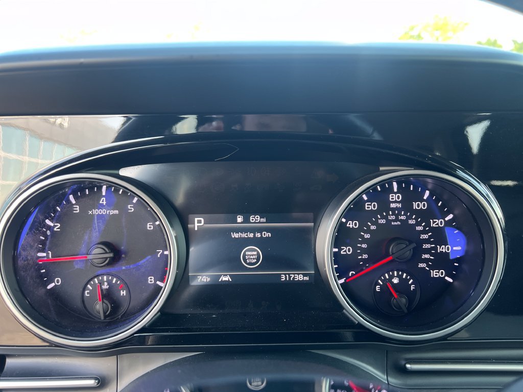 Certified 2024 Kia Carnival EX FWD image 19
