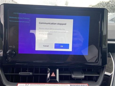 Used 2025 Toyota Corolla LE image 17