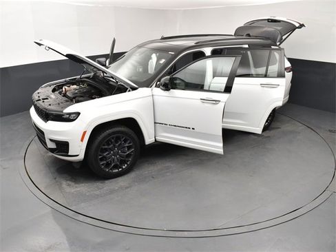 Used 2023 Jeep Grand Cherokee L Summit image 30