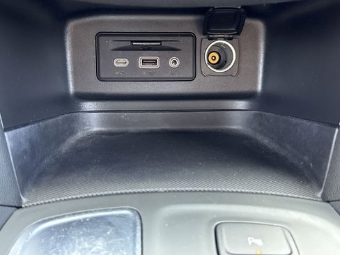 Used 2022 Chevrolet Equinox LT FWD image 27