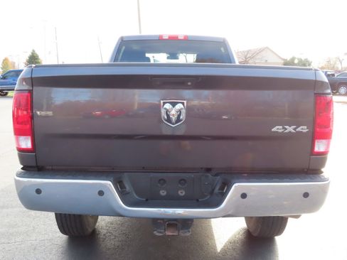 Used 2018 RAM 2500 Tradesman w/ Chrome Appearance Group image 5