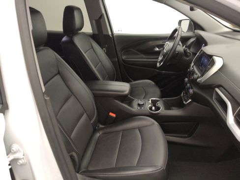 Used 2024 GMC Terrain SLT FWD image 21