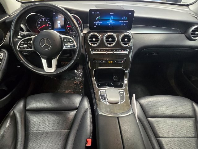 Used 2020 Mercedes-Benz GLC 300 image 8