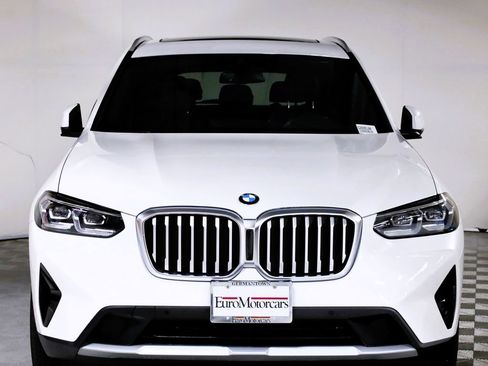 Used 2022 BMW X3 xDrive30i w/ Premium Package 2 (ZPA) AWD/4WD image 2
