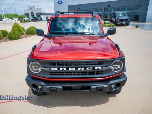 Used 2022 Ford Bronco Black Diamond AWD/4WD image 2
