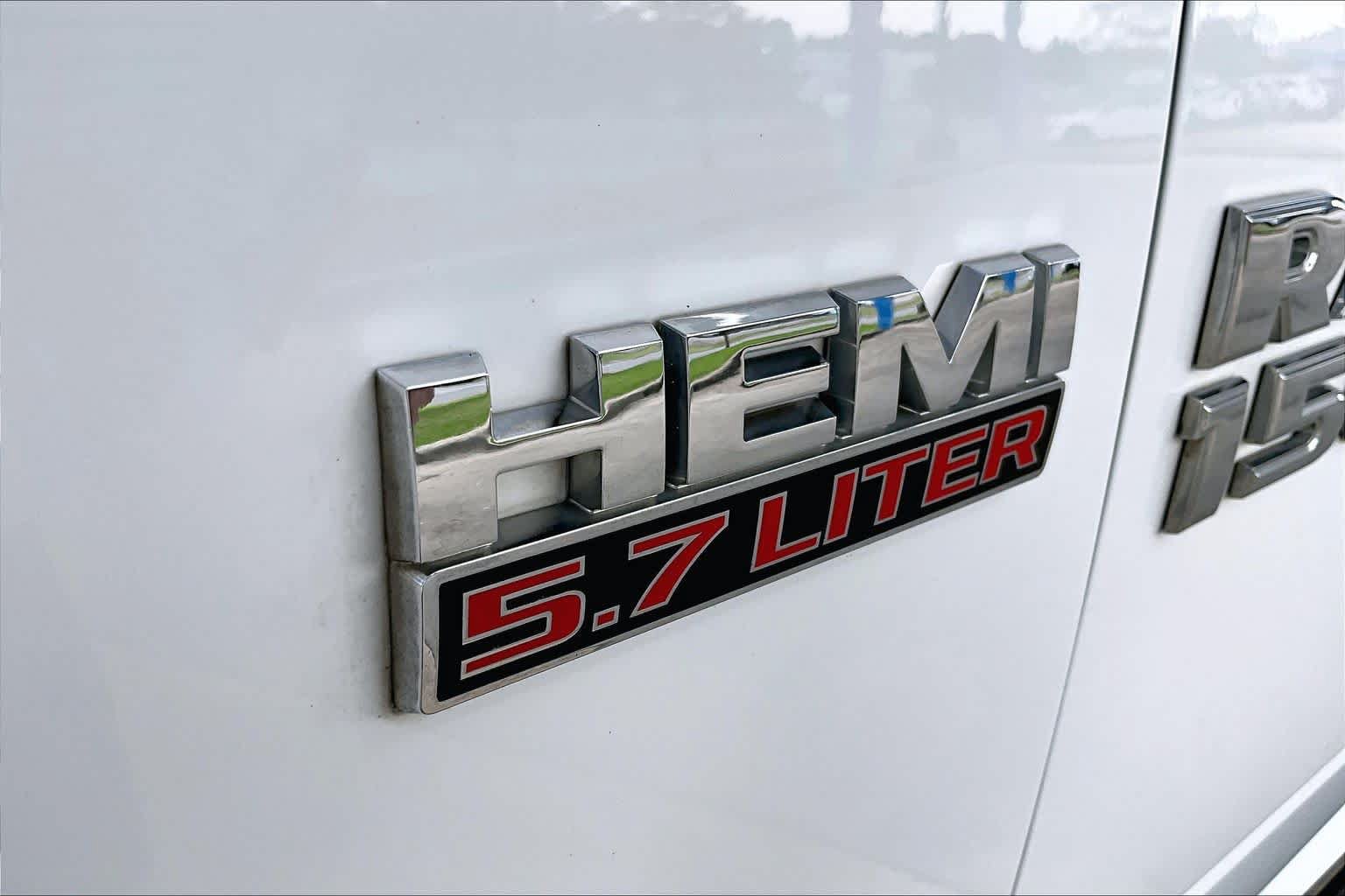 Used 2016 RAM 1500 Express RWD image 9