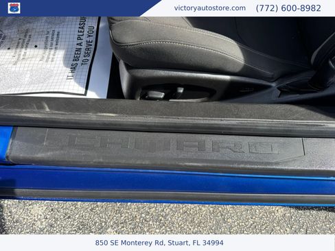 Used 2018 Chevrolet Camaro LT RWD image 15
