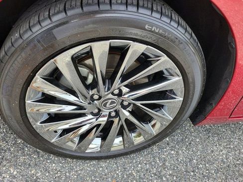 Used 2024 Lexus ES 300h Ultra Luxury w/ Accessory Package (Z2) image 17