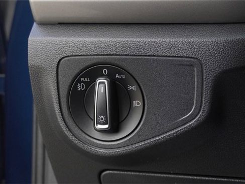 Used 2019 Volkswagen Atlas SE w/ Towing Package image 23