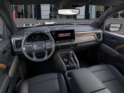 New 2026 GMC Canyon Denali image 15