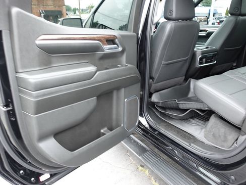 Used 2024 GMC Sierra 1500 Elevation w/ Elevation Premium Package AWD/4WD image 23