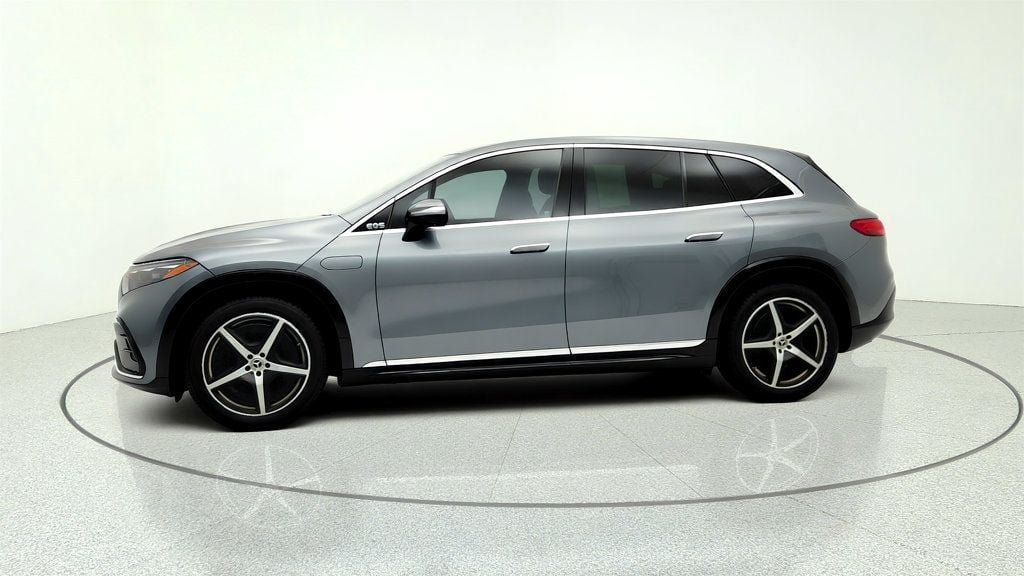 Used 2023 Mercedes-Benz EQS 580 4MATIC SUV image 8