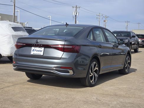 New 2026 Volkswagen Jetta SEL image 4