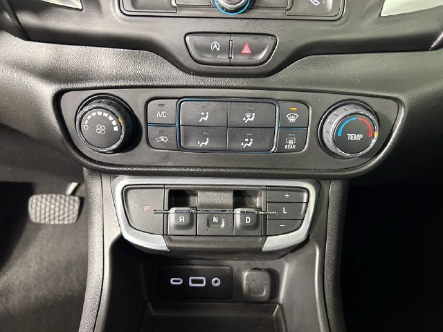 Used 2022 GMC Terrain SLE AWD/4WD image 19