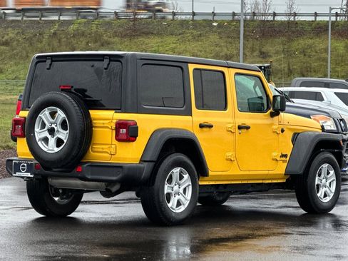 Used 2021 Jeep Wrangler Unlimited Sport image 3