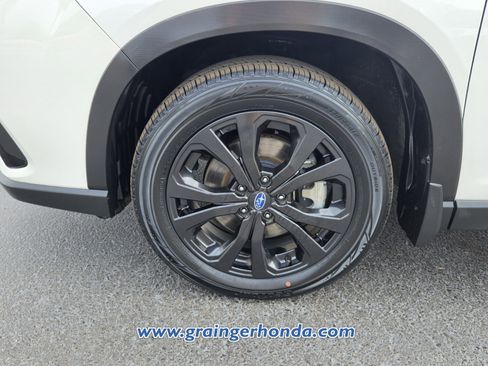 Used 2023 Subaru Forester Sport image 9