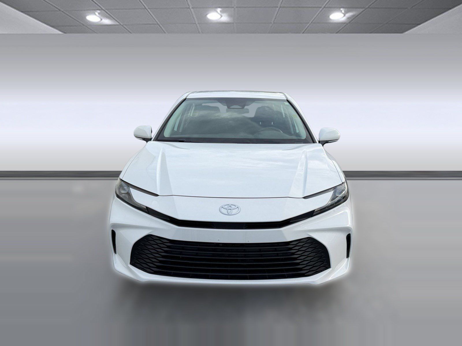Used 2025 Toyota Camry LE FWD image 6