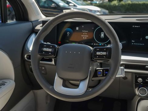Certified 2026 Hyundai Ioniq 9 SEL AWD/4WD image 18