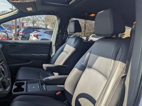 Used 2025 Honda Odyssey Sport-L image 21