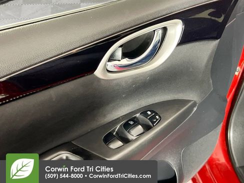 Used 2019 Nissan Sentra SV image 12