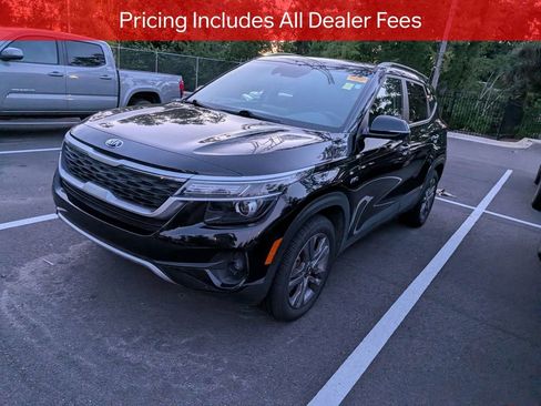 Used 2021 Kia Seltos S AWD/4WD image 3