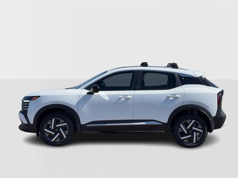 New 2026 Nissan Kicks SV w/ Cold Weather Package image 2