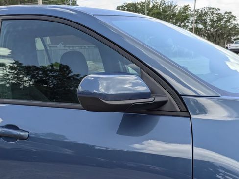 Used 2025 Chevrolet Equinox LT FWD image 12
