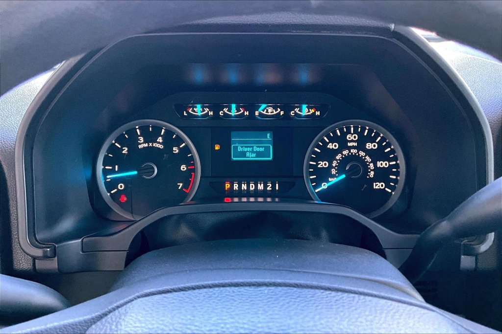 Used 2016 Ford F150 XLT AWD/4WD image 9