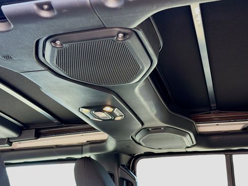 Used 2023 Jeep Wrangler Unlimited Rubicon w/ Cold Weather Group image 23