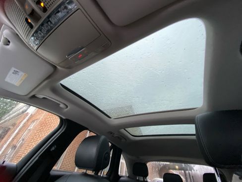 Certified 2016 Mercedes-Benz GLC 300 4MATIC image 21