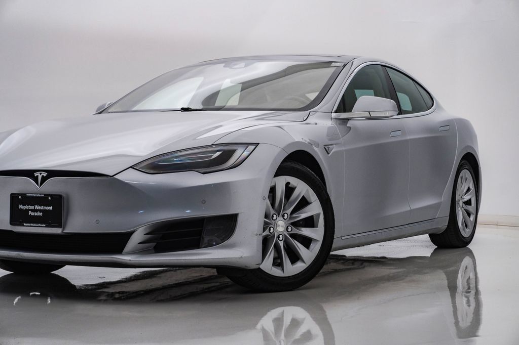Used 2016 Tesla Model S 60D AWD/4WD image 2