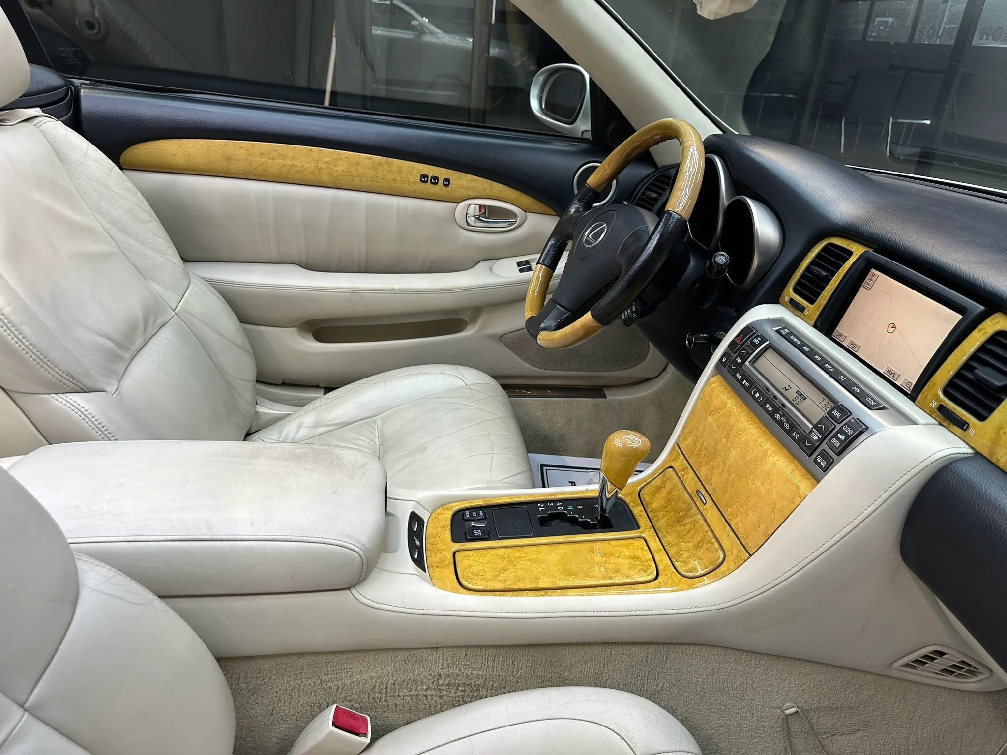 Used 2002 Lexus SC 430 Convertible RWD image 29