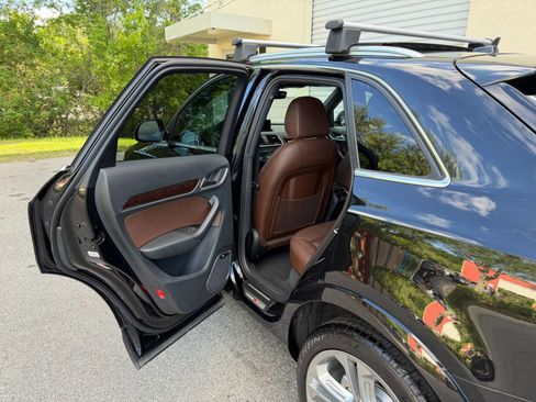 Used 2017 Audi Q3 2.0T Prestige w/ Prestige Package AWD/4WD image 34