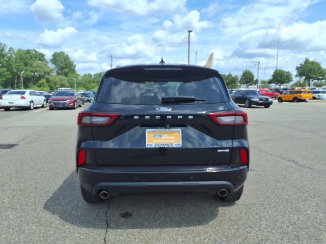 Certified 2024 Ford Escape ST-Line w/ Tech Pack #1 AWD/4WD image 6