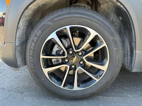 Used 2025 Chevrolet TrailBlazer LT FWD image 7