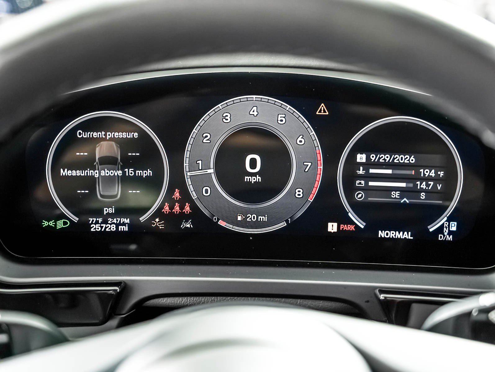 Certified 2024 Porsche Cayenne AWD/4WD image 18