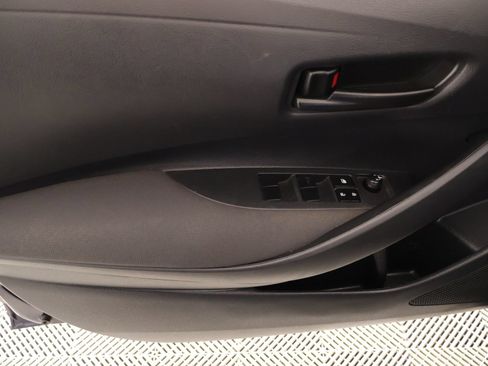 Used 2023 Toyota Corolla LE FWD image 14
