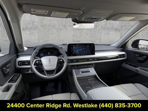 New 2026 Lincoln Aviator AWD image 9