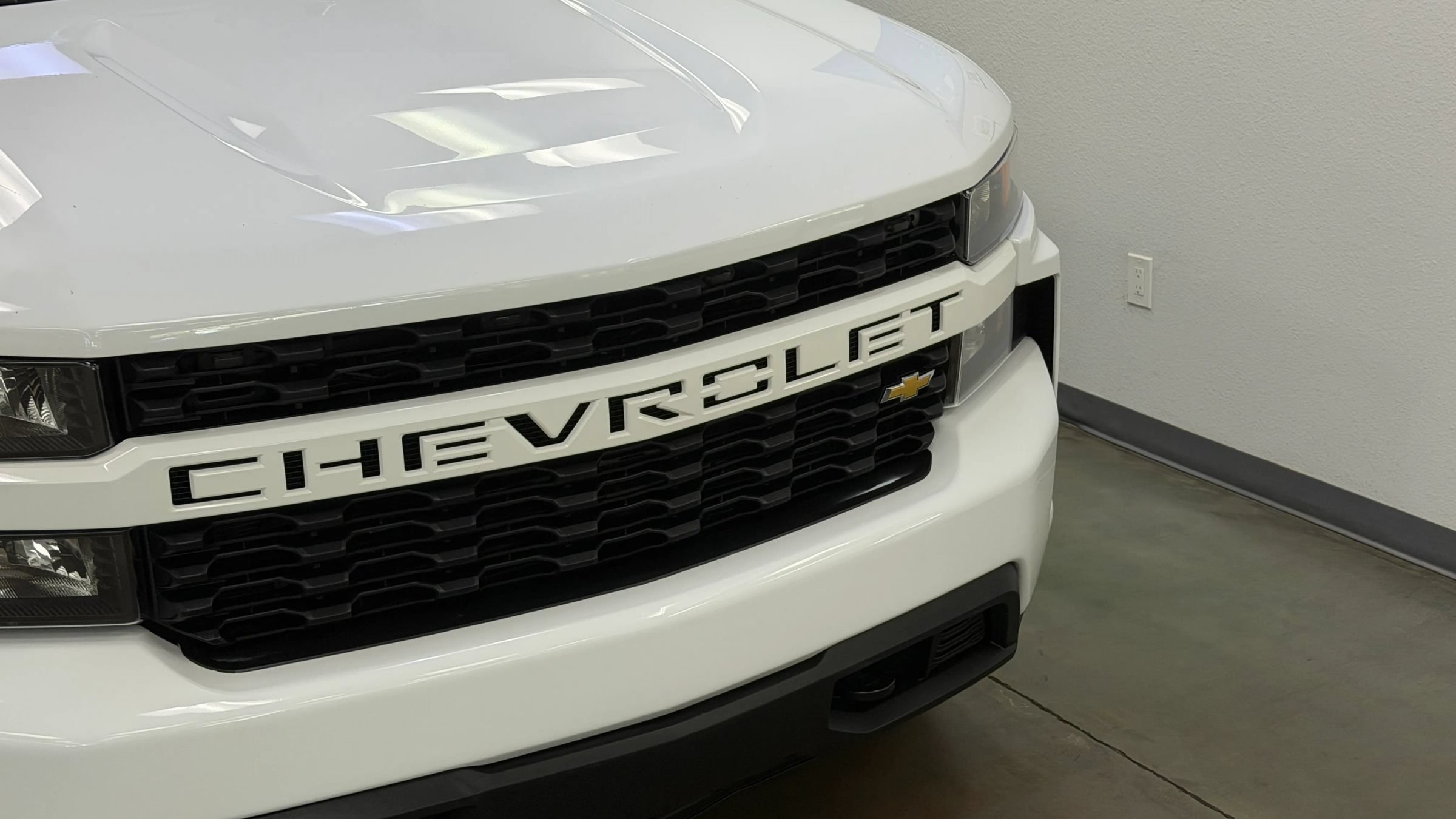 Used 2022 Chevrolet Silverado 1500 Custom AWD/4WD image 4