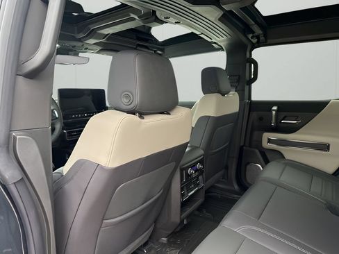 New 2026 GMC Hummer EV 4x4 Crew Cab image 21
