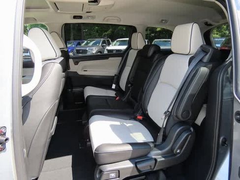 New 2026 Honda Odyssey Elite image 14